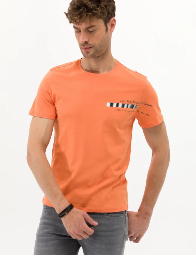 ORANGE T-SHIRT