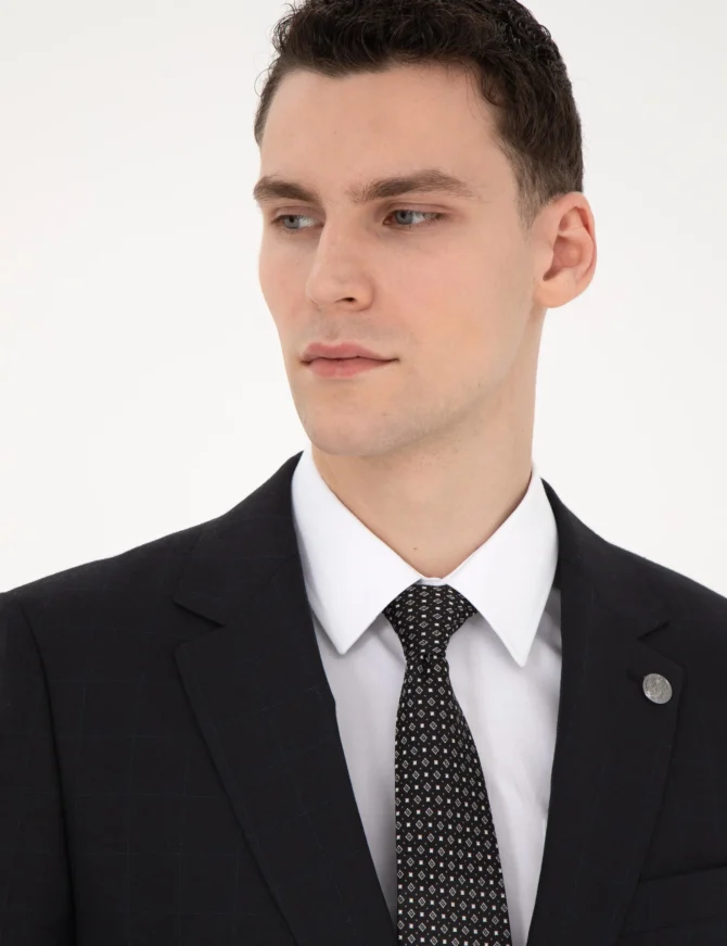 BLACK SUIT - Image 2
