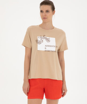 WOMAN T SHIRT