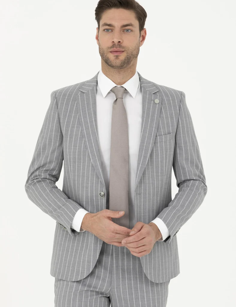 LIGHT GREY SUIT thumbnail 2