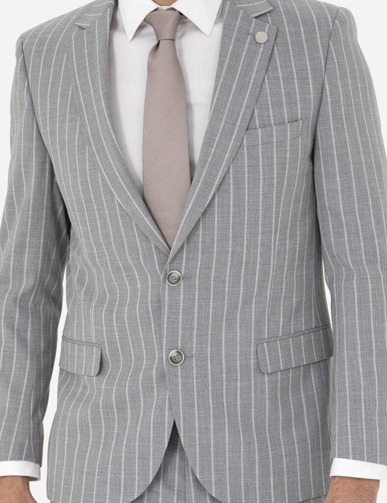 LIGHT GREY SUIT thumbnail 6