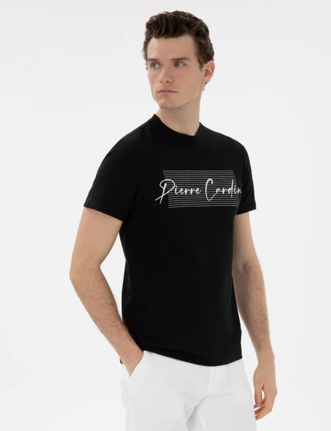 BLACK T-SHIRT