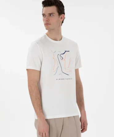 WHITE T-SHIRT