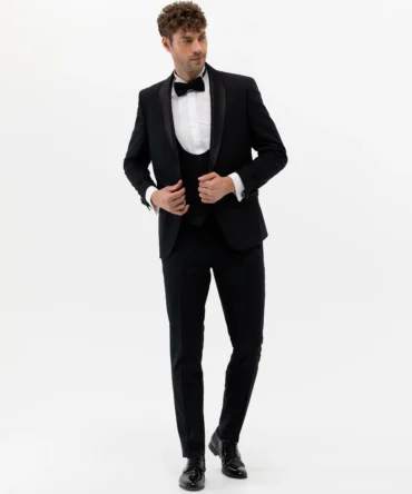 NAVY BLUE GROOM TUXEDO