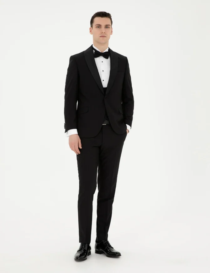 BLACK GROOM TUXEDO