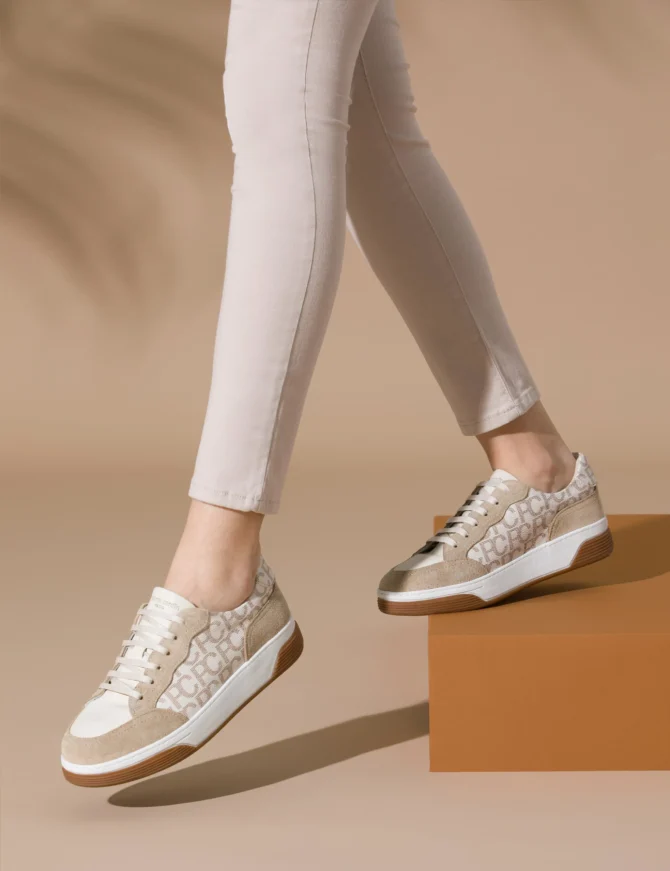 BEIGE SNEAKERS