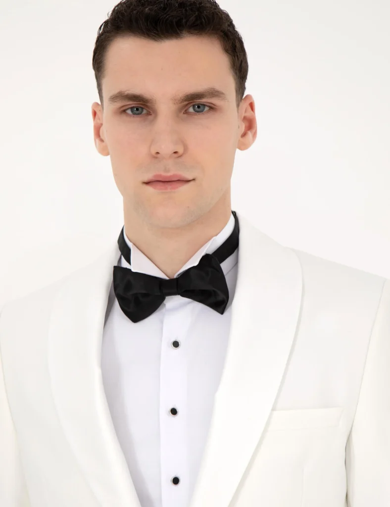 WHITE GROOM TUXEDO thumbnail 5