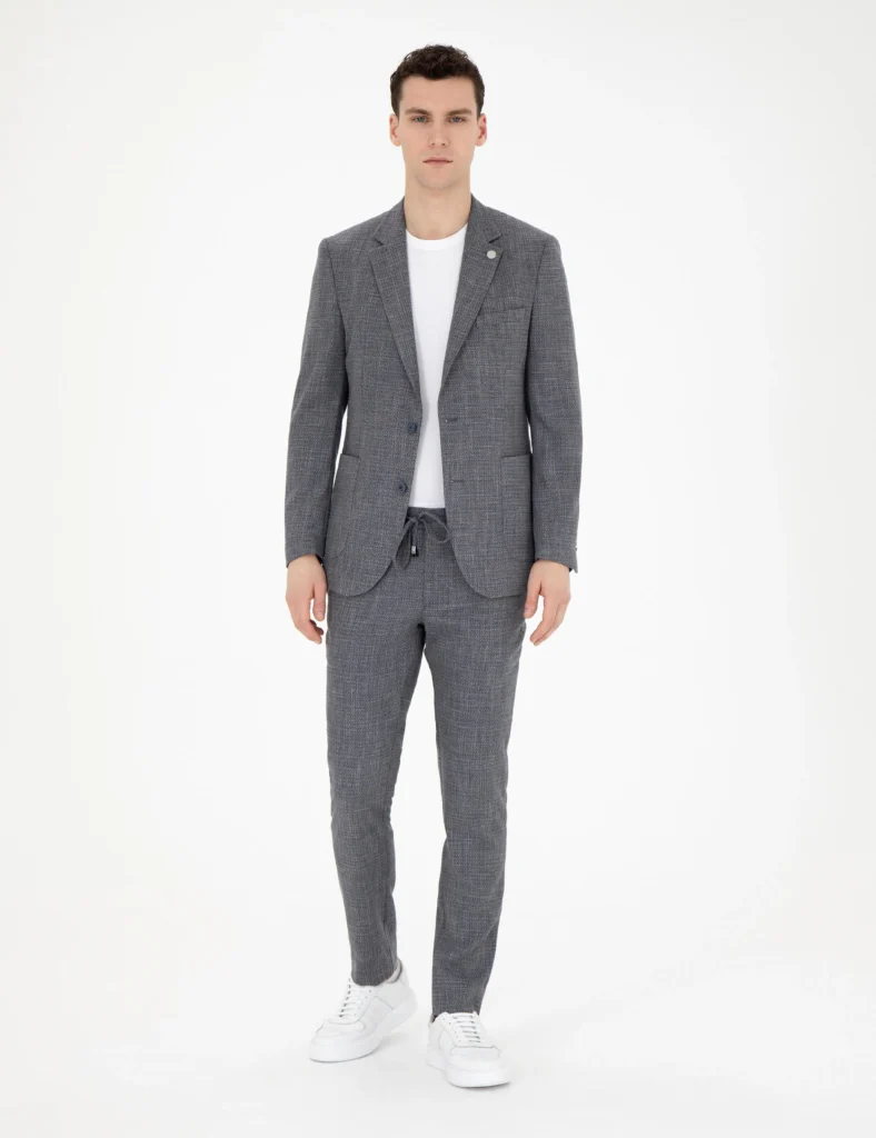 NAVY BLUE SUIT