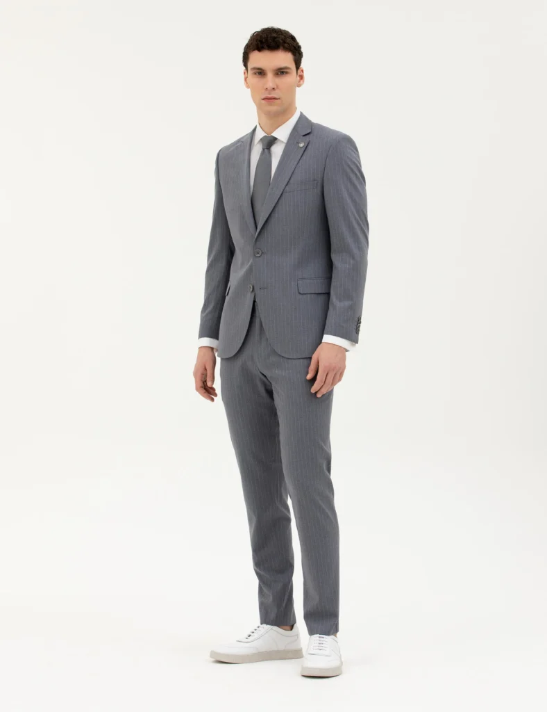 GRAY SUIT thumbnail 4