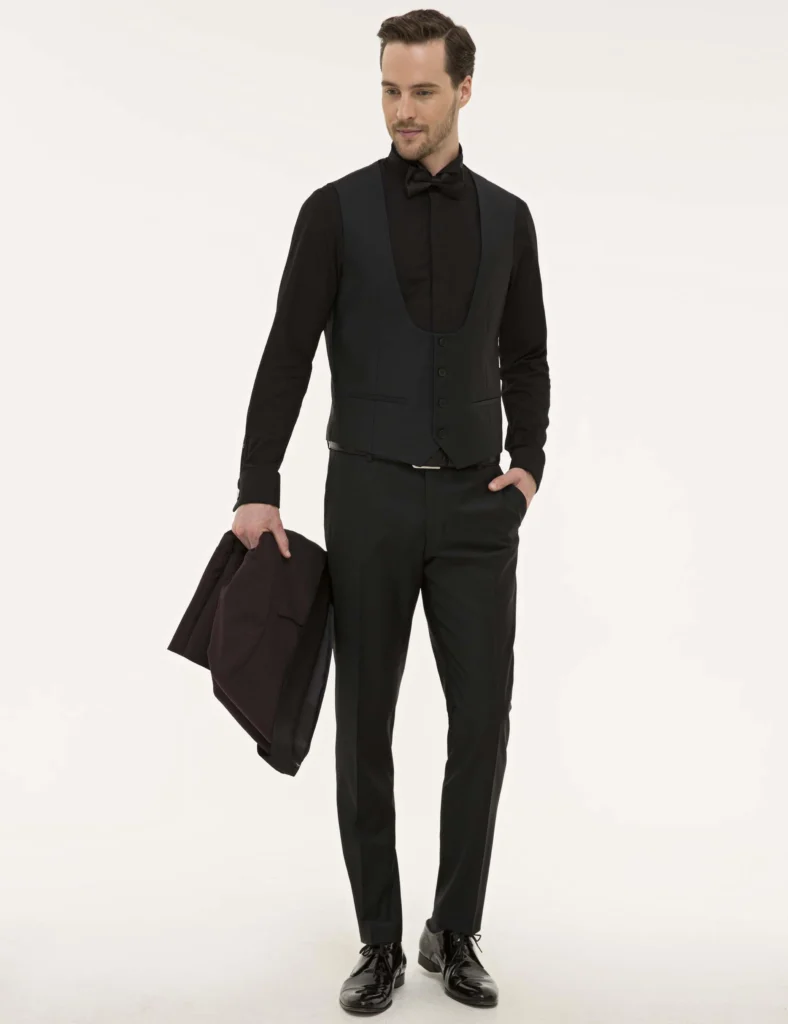 DARK RED GROOM TUXEDO thumbnail 2