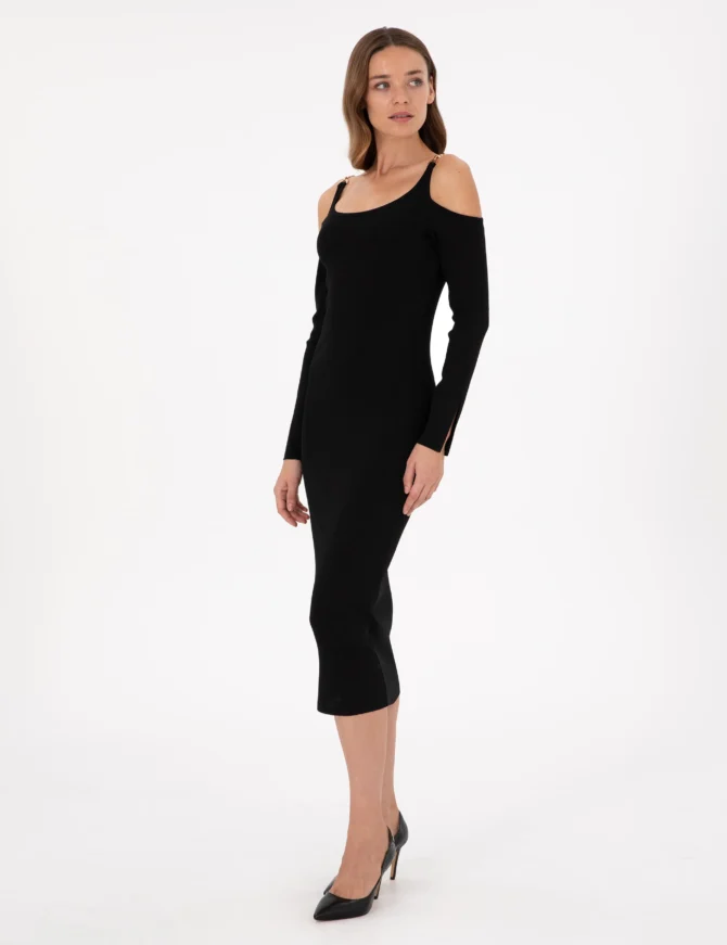 WOMAN BLACK KNIT DRESS
