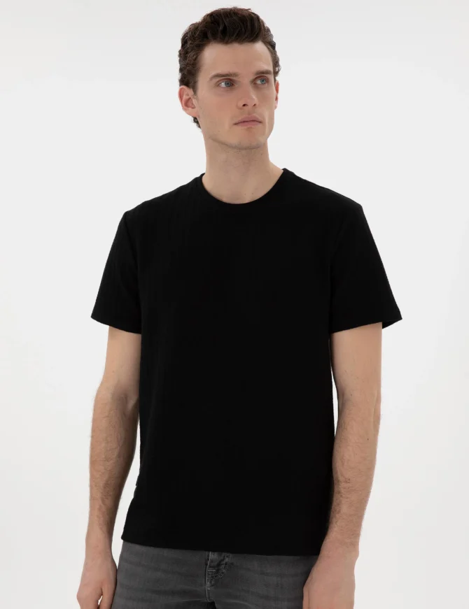 BLACK T-SHIRT - Image 4