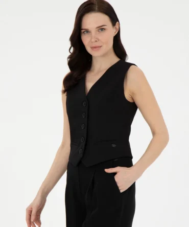 WOMAN BLACK VEST