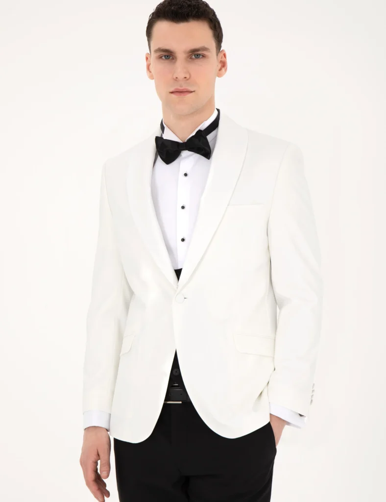 WHITE GROOM TUXEDO thumbnail 3