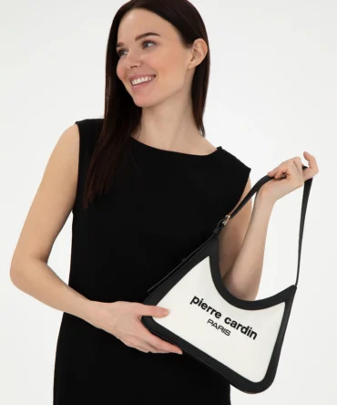 WOMAN WHITE HANDBAG