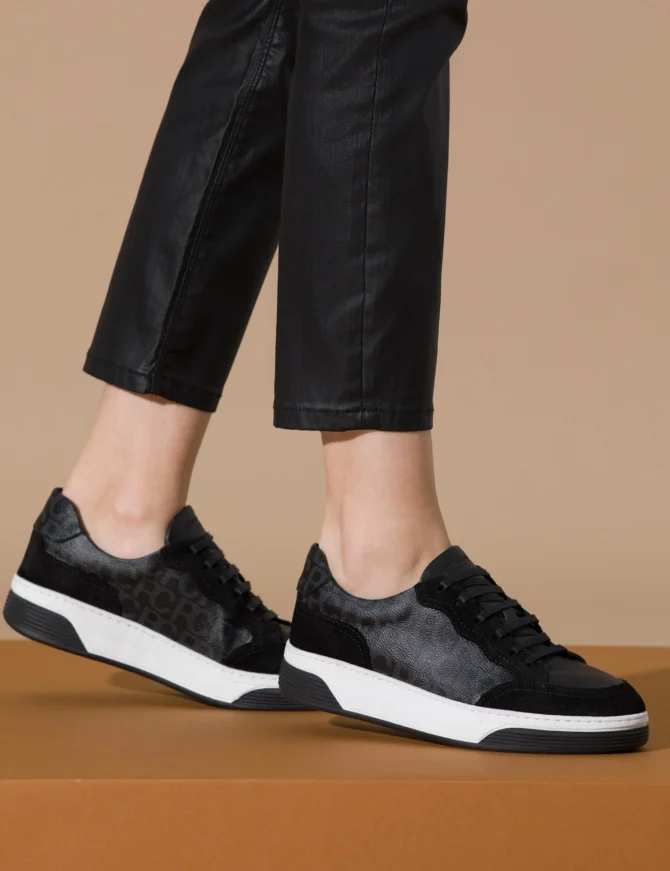 BLACK SNEAKERS - Image 2