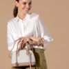 WOMAN CREAM HANDBAG