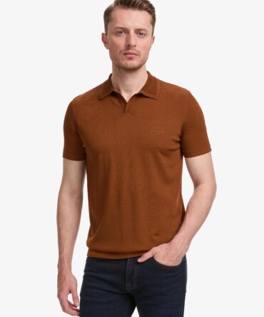 LIGHT BROWN T-SHIRT