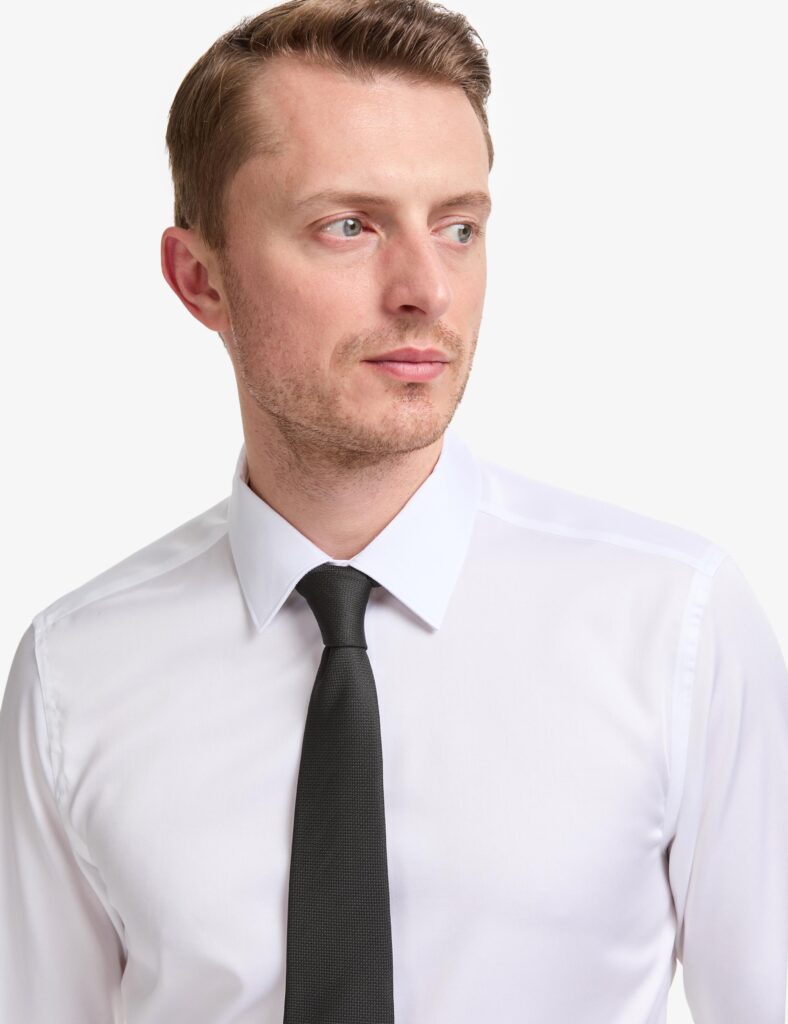 WHITE NON-IRON BASIC SHIRT thumbnail 2